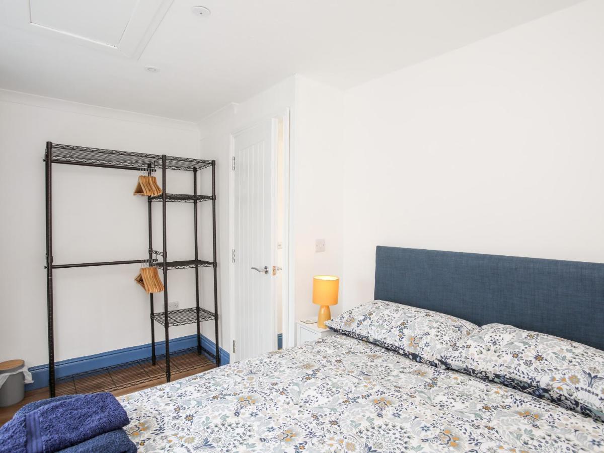 Ty Coets Coach House Apartment Caernarfon Bagian luar foto